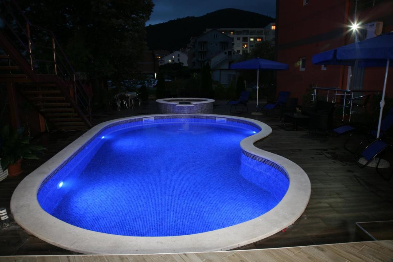 Vilaelenamarko Budva Exterior foto